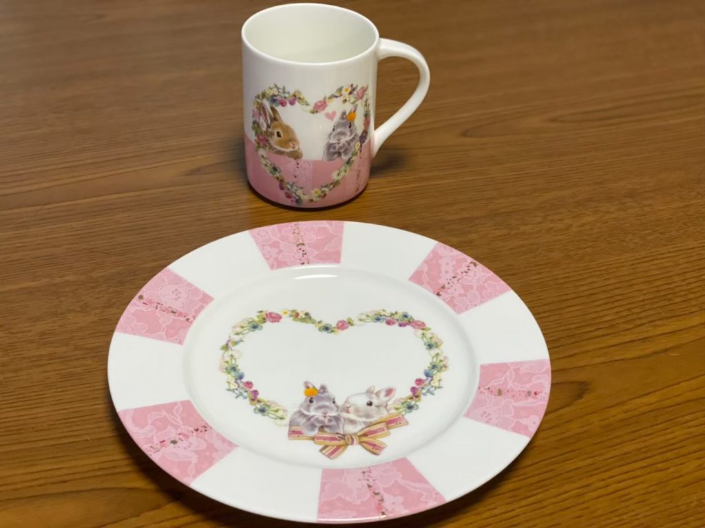 カップ＆ソーサー-ハート